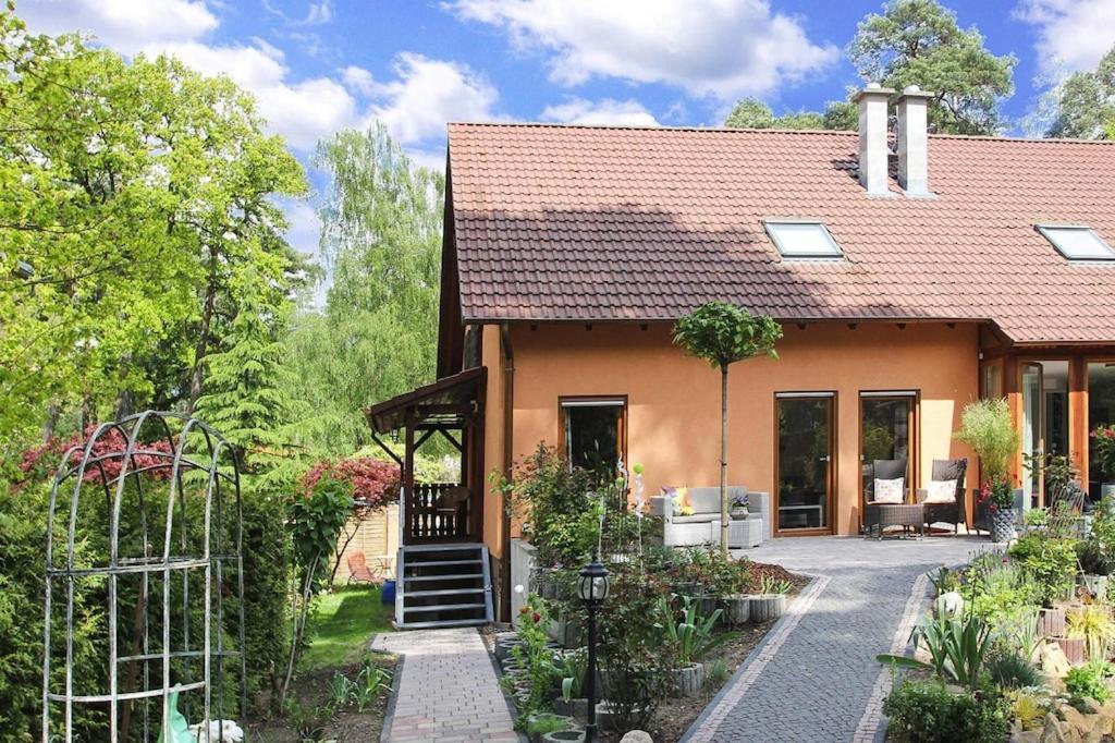 Semi-Detached House, Schonwalde Villa Siedlung Schonwalde ภายนอก รูปภาพ